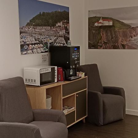 Pension Riberas Del Urumea San Sebastián Exteriör bild
